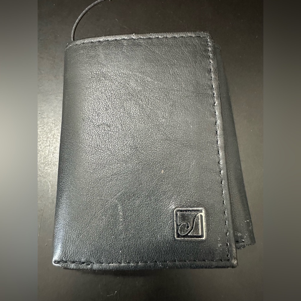 🆕Stone Mountain Trifold Leather Wallet